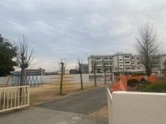 鳥居松小学校