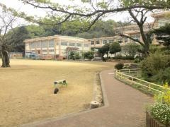 亀岳小学校