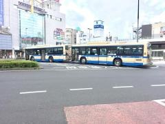 「中山駅北口」バス停留所