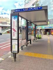 「中山駅北口」バス停留所