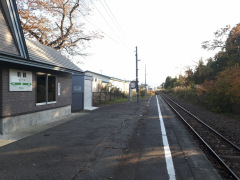 新鶴駅
