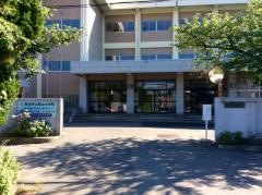 築山小学校