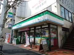 ファミリーマート　中野坂上店