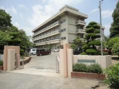 伊勢丘小学校
