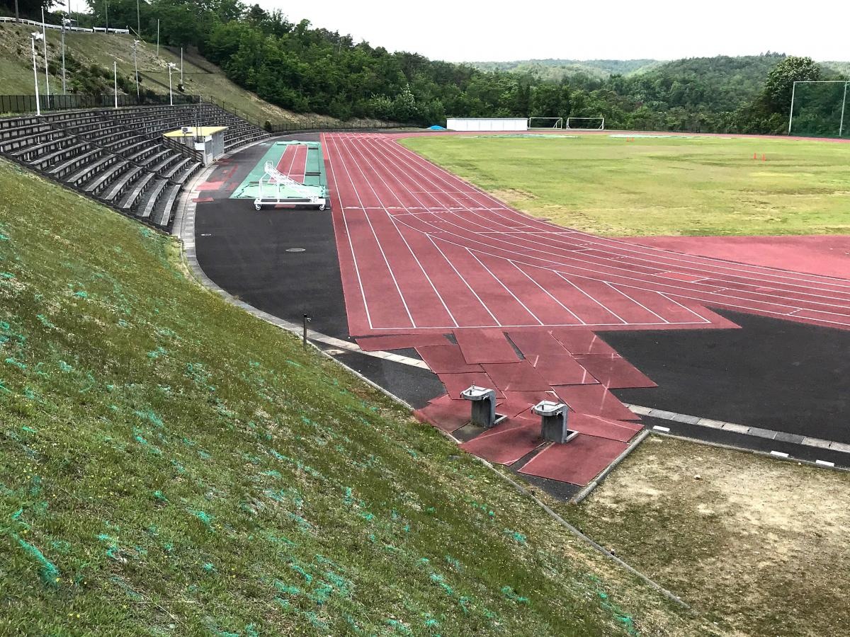 土岐市総合活動センター陸上競技場