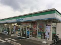 ファミリーマート　坂戸中小坂南店