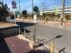 「立教小前」バス停留所