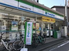 ファミリーマート　福岡渡辺通五丁目店