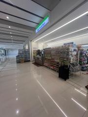 ファミリーマート　石垣空港ターミナル店