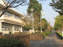 山王小学校