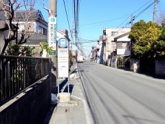「加茂宮住宅」バス停留所