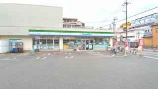 ファミリーマート　高辻店