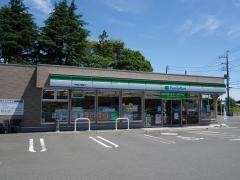 ファミリーマート　伊勢原下糟屋店