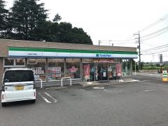 ファミリーマート　伊勢原下糟屋店