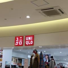 ユニクロ　木の葉モール橋本店