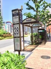 「新宿駅西口中央通り」バス停留所