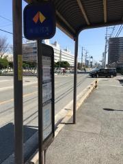 「金岡公園前」バス停留所