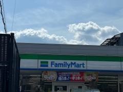 ファミリーマート　西大路三条店