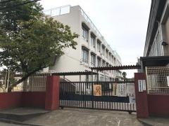 由井第一小学校