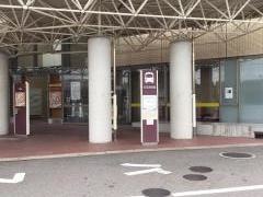「総合病院東口」バス停留所