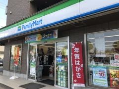 ファミリーマート　大江駅前店