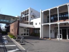 普連土学園高等学校
