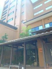 六峰舘