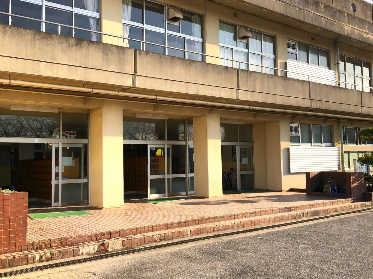 旭東小学校
