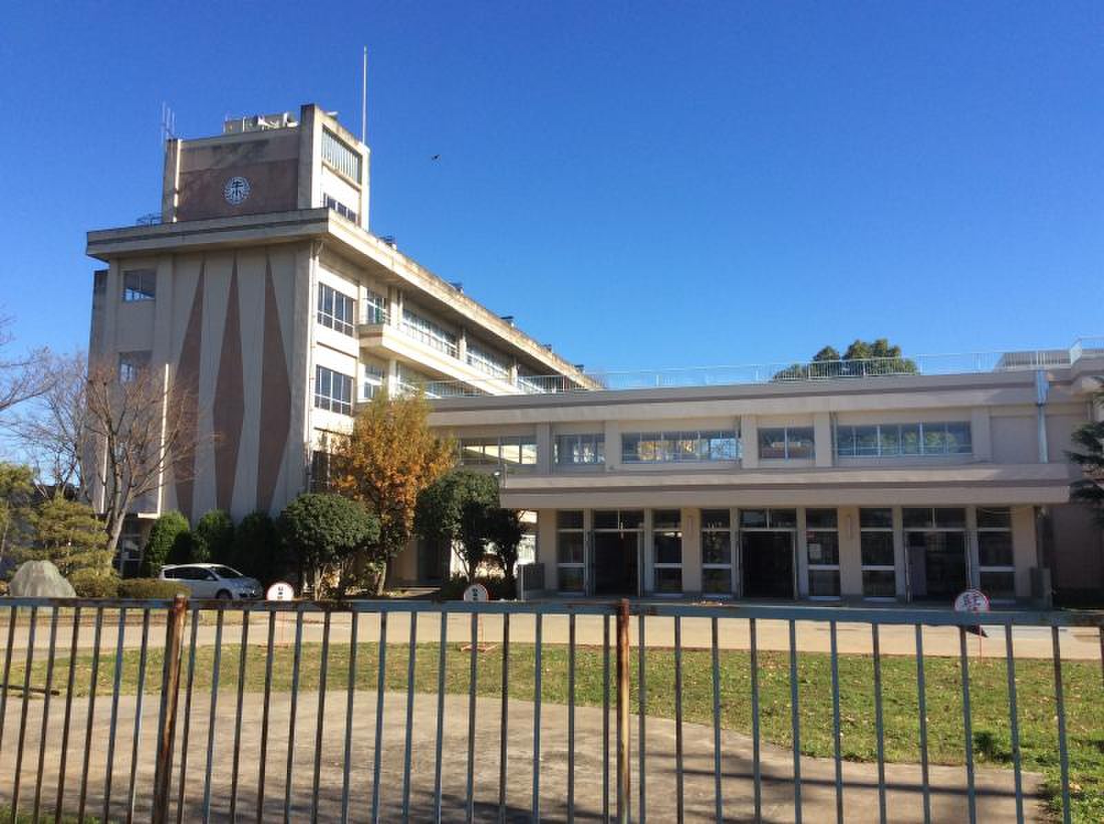 春日部 市立 牛島 小学校