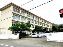 藤枝市立葉梨中学校