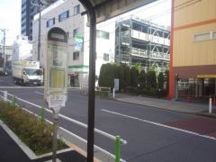 「帝京大学病院」バス停留所