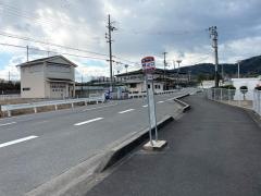 「横山口」バス停留所