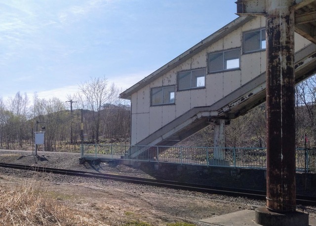 平岸駅