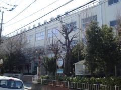 舎人小学校