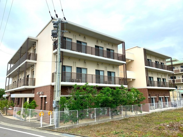 特別養護老人ホームかみつ 建物全景
