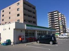 ファミリーマート　浦和美園駅前店