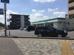 ファミリーマート　浦和美園駅前店