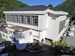 春日小学校