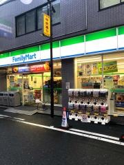 ファミリーマート　大昌千日前店