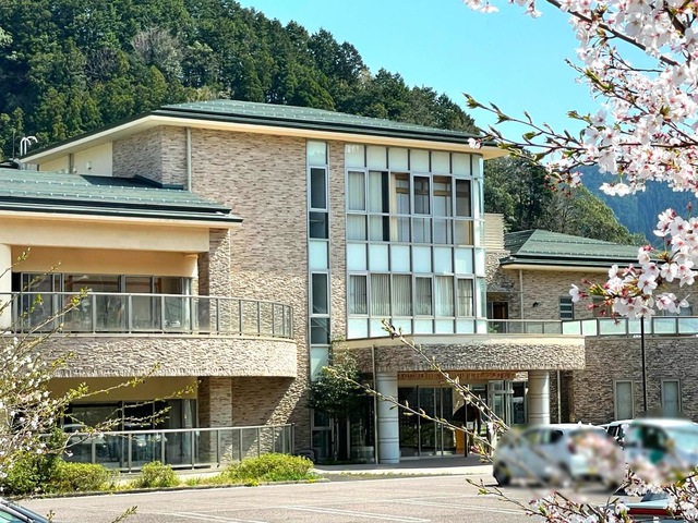 ゴールドヴィレッジほらど 建物全景