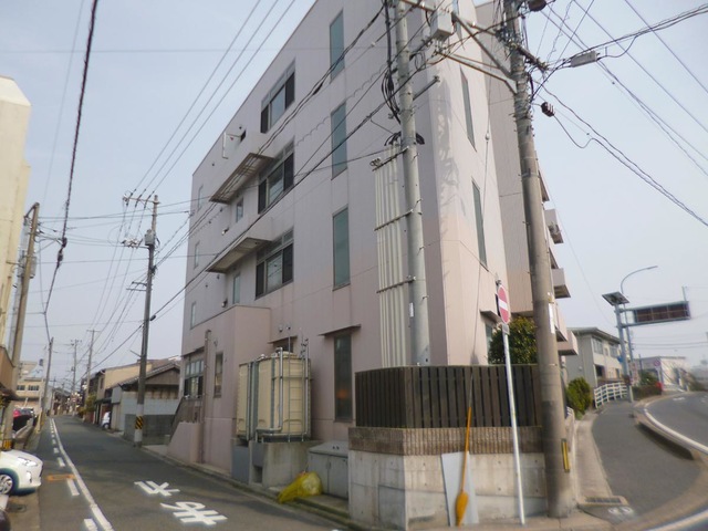 CoCo Nadamachi（ココ灘町）