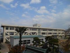 二上小学校