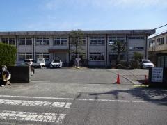 県主小学校