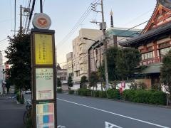 「入新井第四小学校」バス停留所