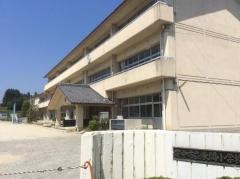 秋間小学校