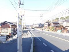 「新南陽総合支所前」バス停留所