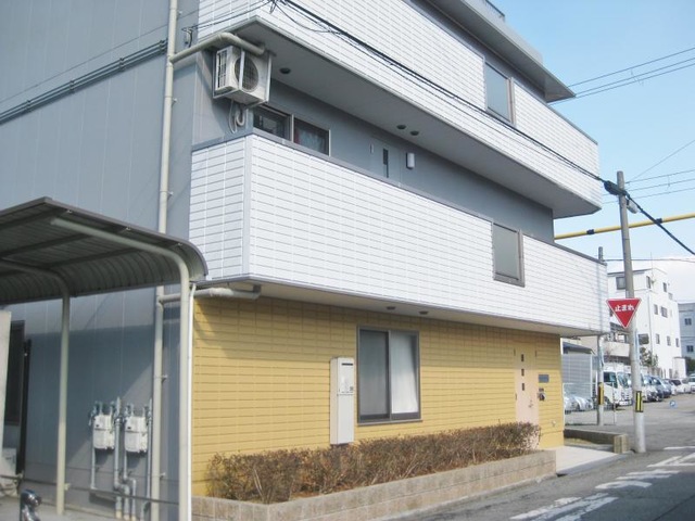 サービス付き高齢者向け住宅ラウレート名神町 施設外観
