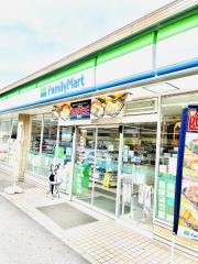 ファミリーマート　東海太田川店