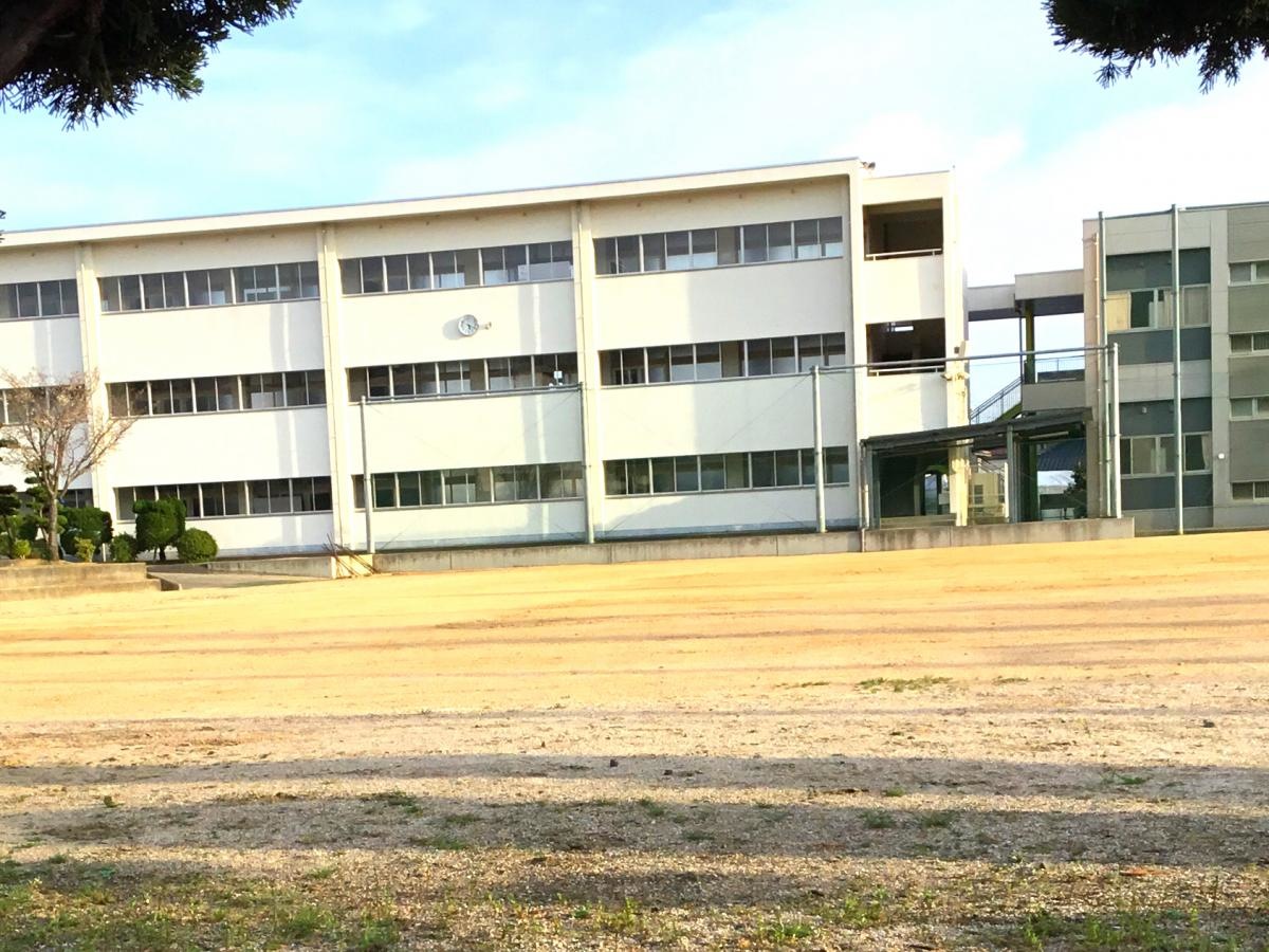 船穂中学校
