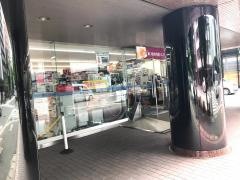 ローソン　博多区博多駅東店